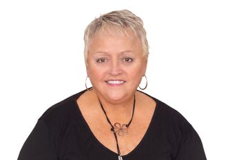 Portrait of Helene Higgins, Executive  Assistant / Office Coordinator.