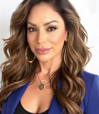 Portrait of Sideara Cohen, REALTOR®.