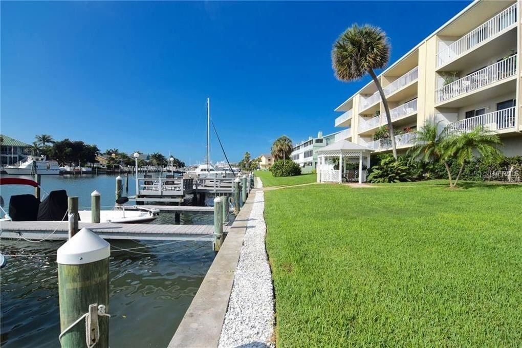 719 Pinellas Bayway S #211 Water View