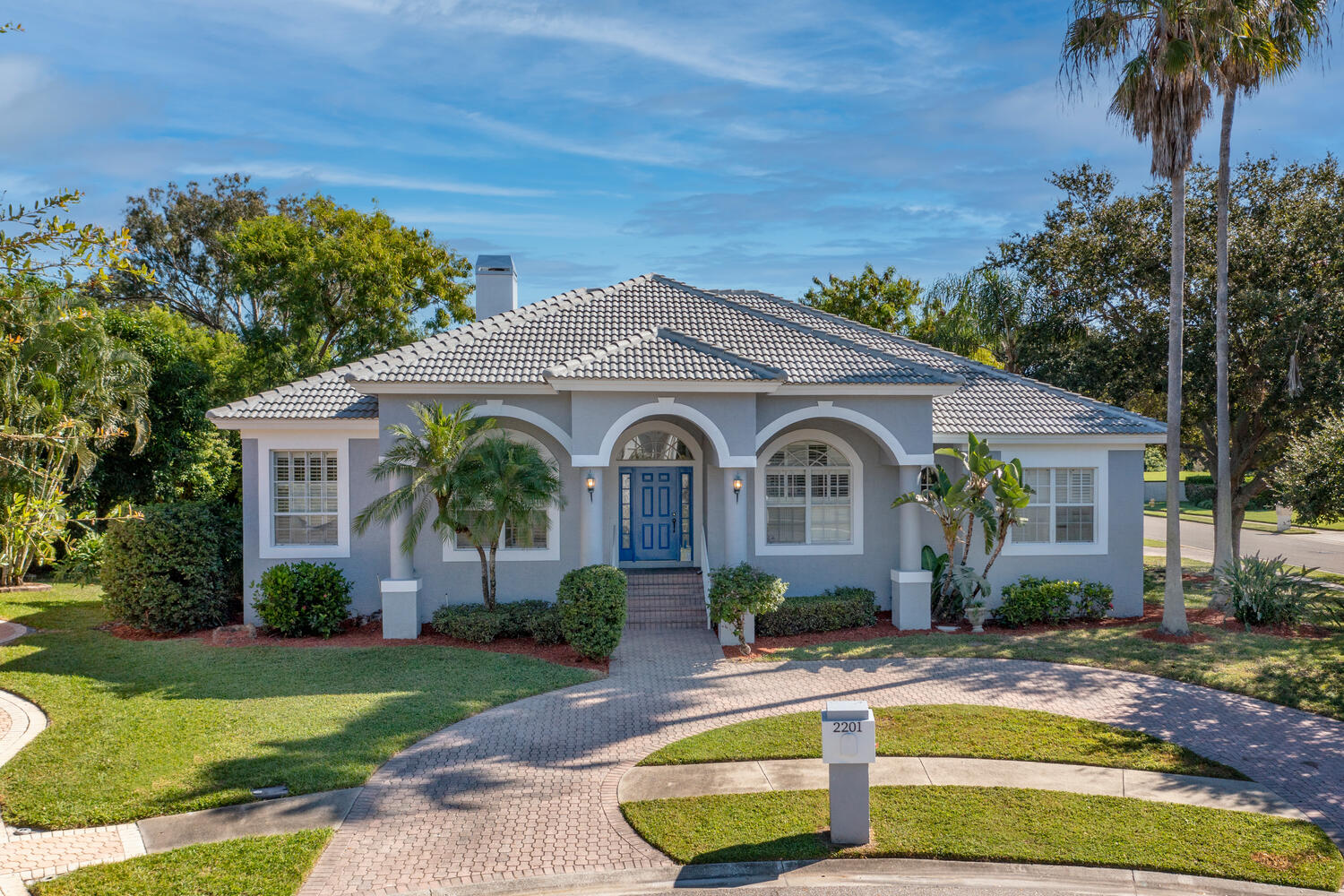 33707 St. Petersburg  FL Real Estate Housing Data Updated for the Current Month