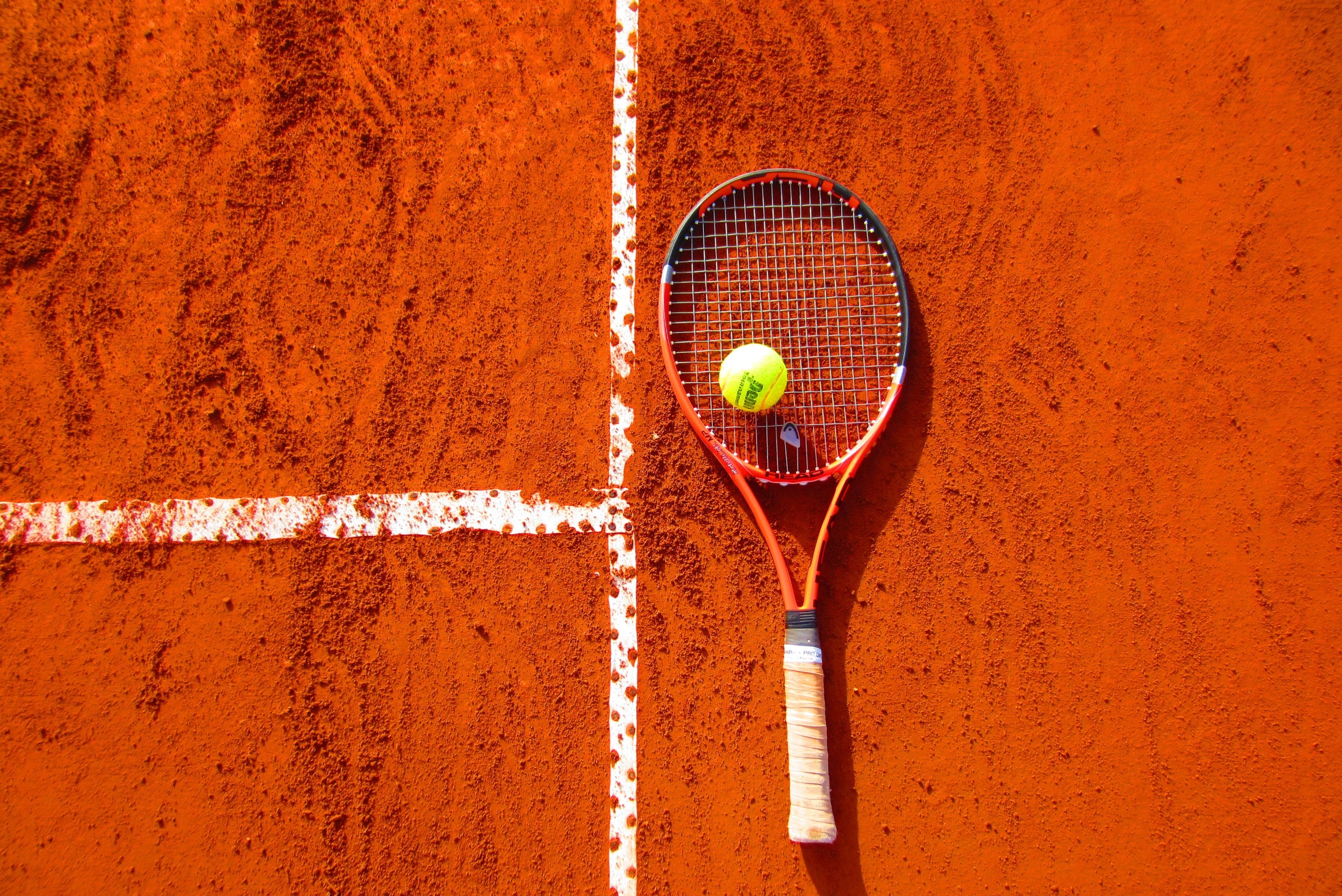 Orange tennis court