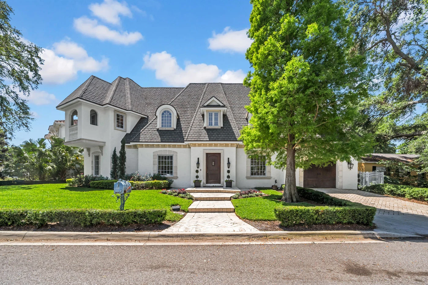 Smith & Associates Real Estate Tampa FL | Photo of 3144 WEST WAVERLY TAMPA, FL